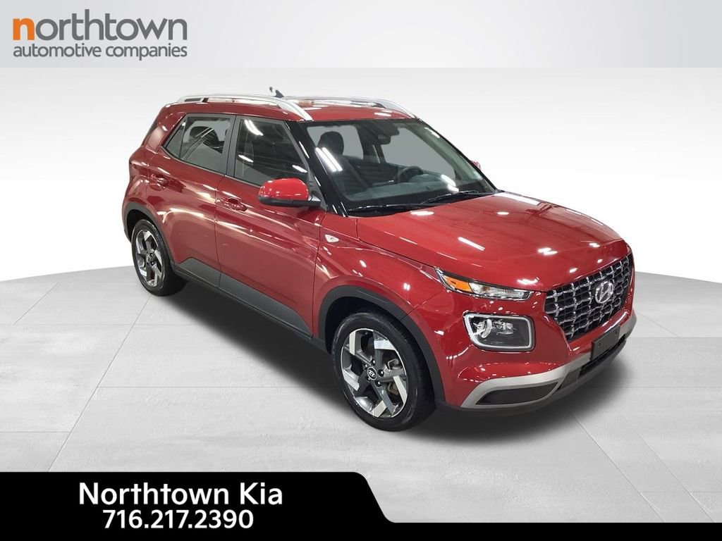 Used 2023 Hyundai Venue Limited w/ Cargo Package
