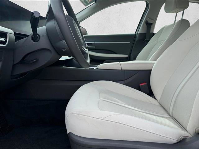 Used 2025 Hyundai Sonata SEL FWD image 15