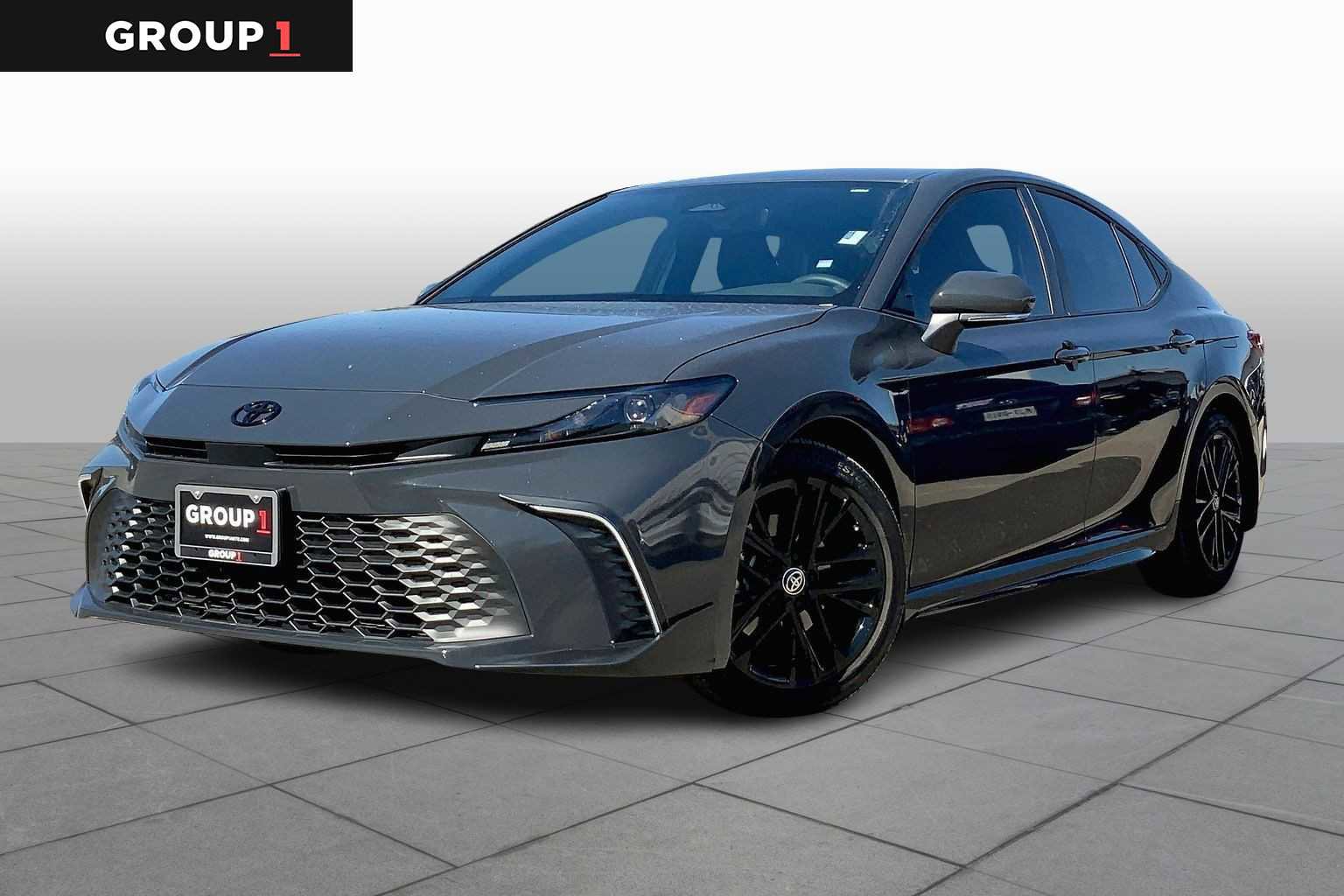 Used 2025 Toyota Camry SE