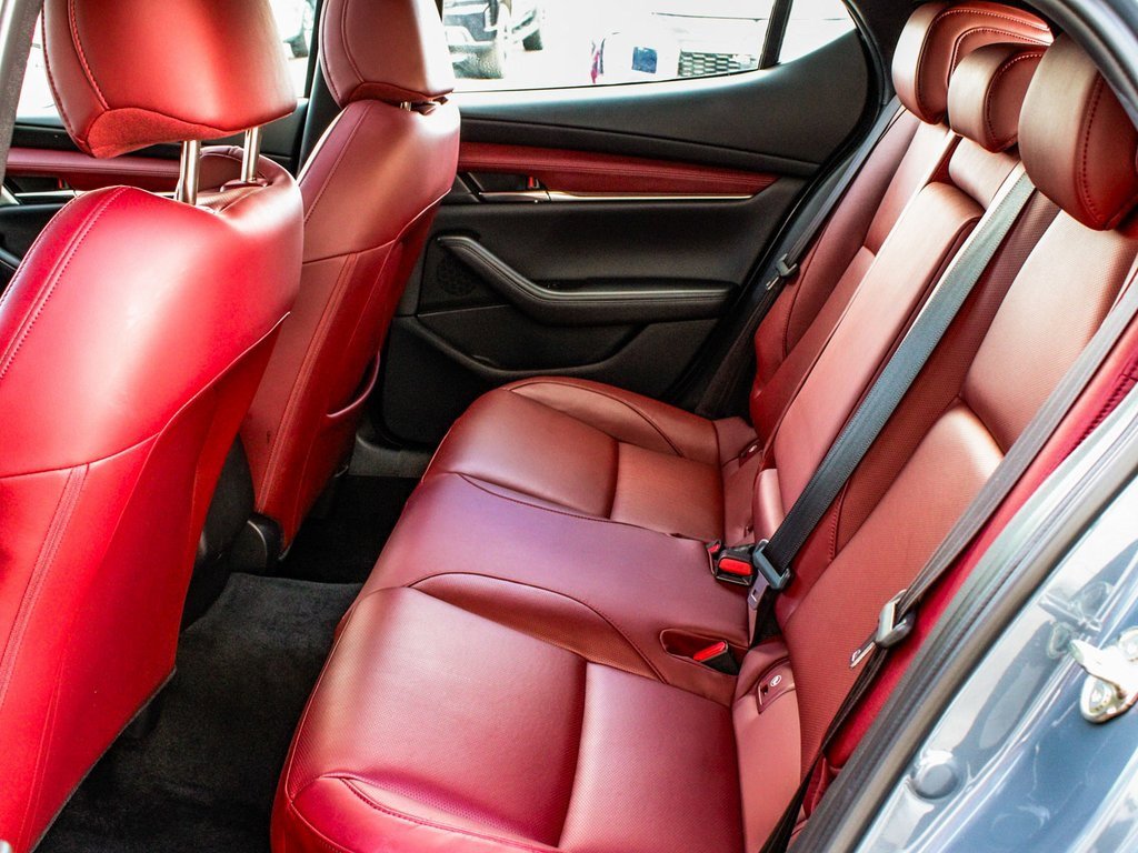 Used 2022 MAZDA MAZDA3 s image 35