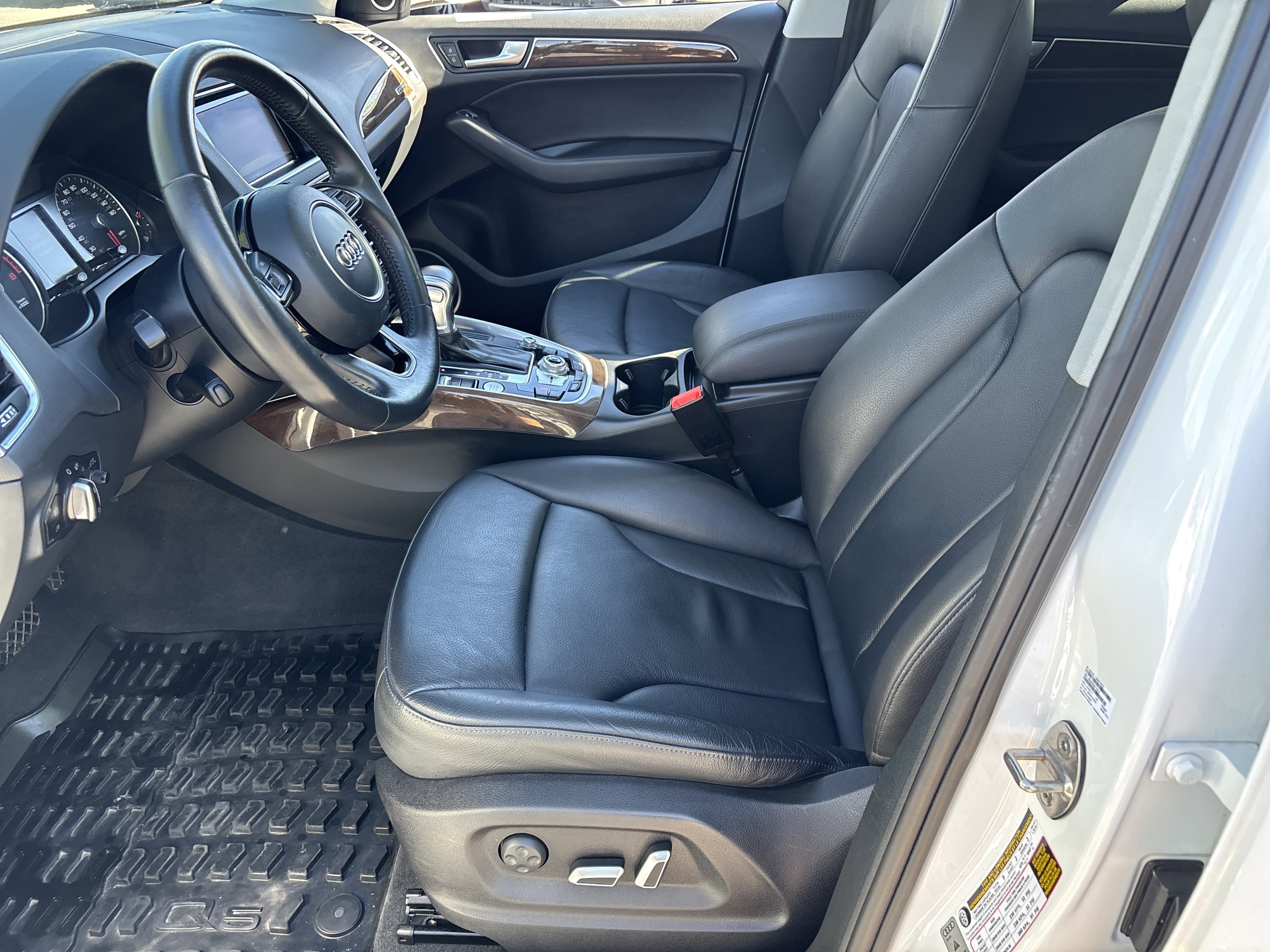 Used 2016 Audi Q5 3.0T Premium Plus w/ Technology Package image 18