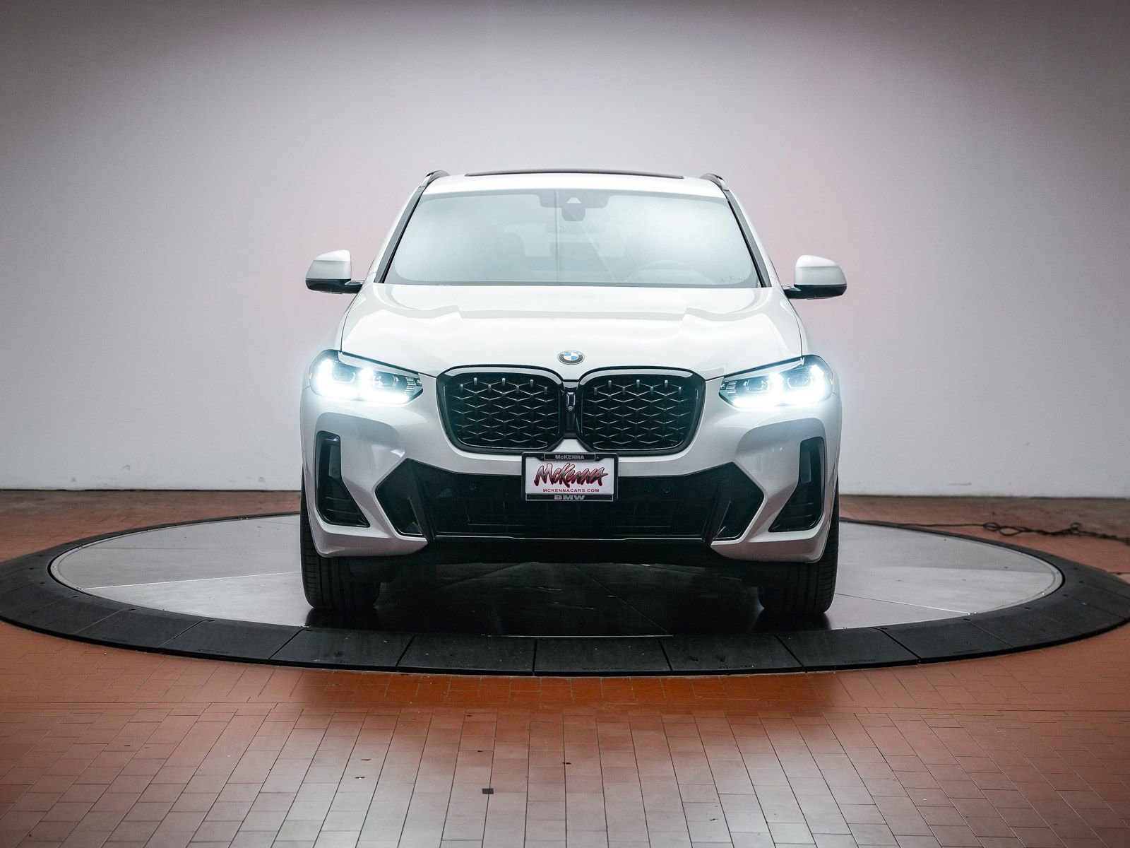 Certified 2023 BMW X4 xDrive30i w/ M Sport Package image 7