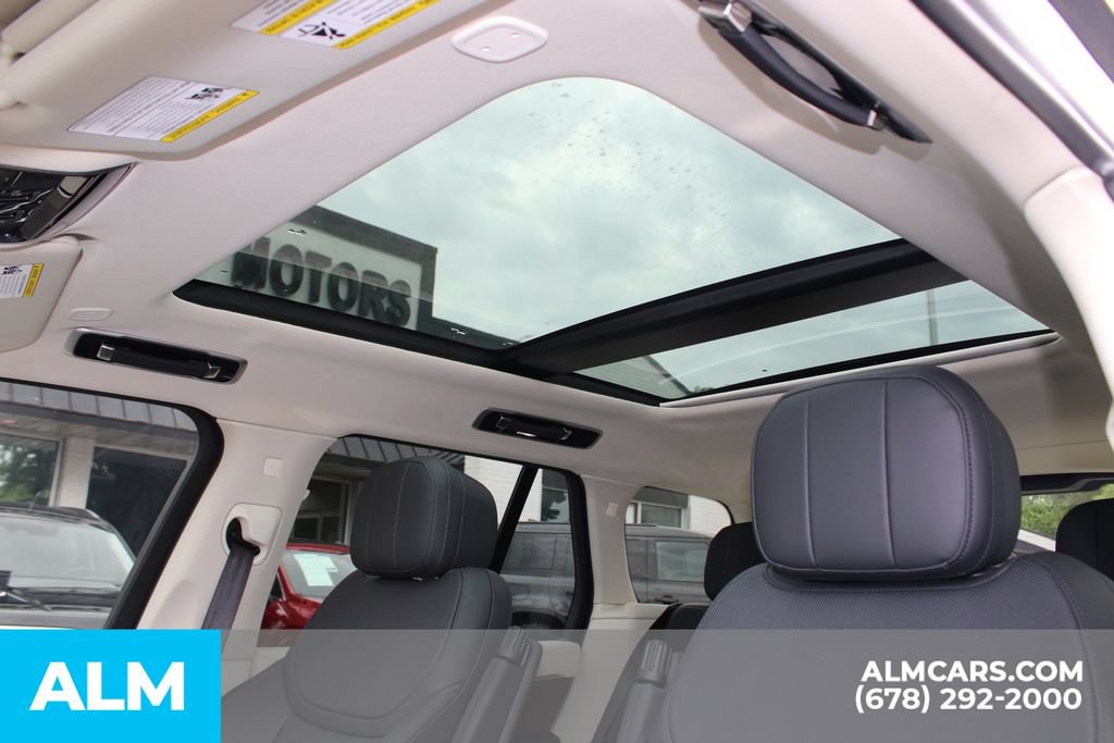 Used 2023 Land Rover Range Rover SE AWD/4WD image 12