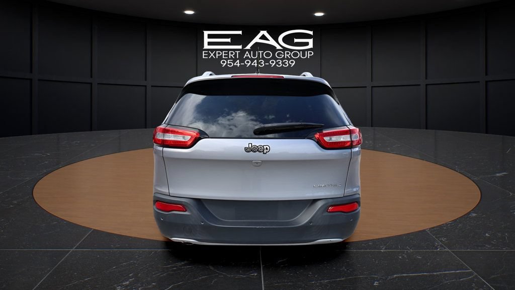 Used 2018 Jeep Cherokee Limited FWD image 9