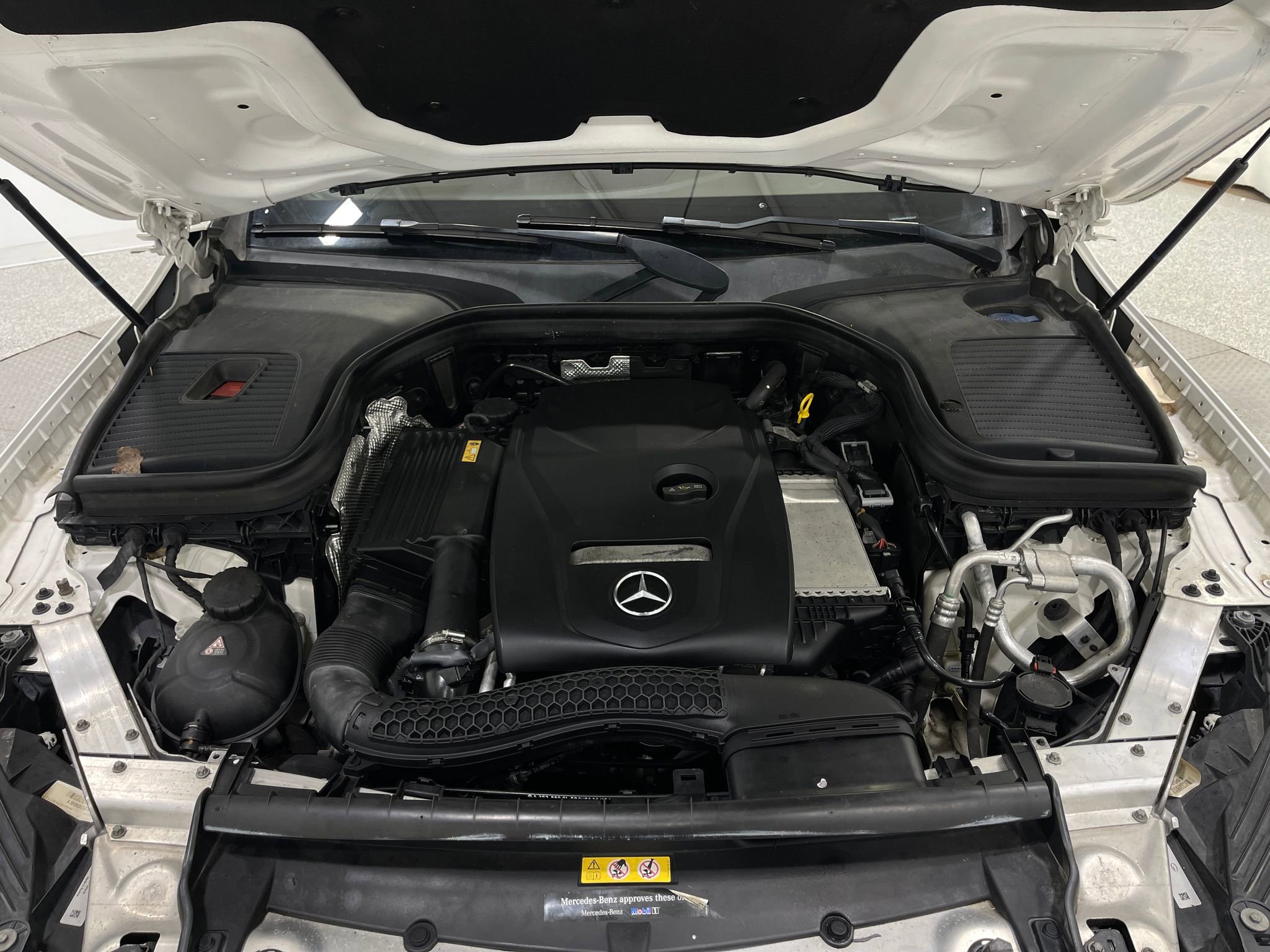 Used 2017 Mercedes-Benz GLC 300 4MATIC image 29