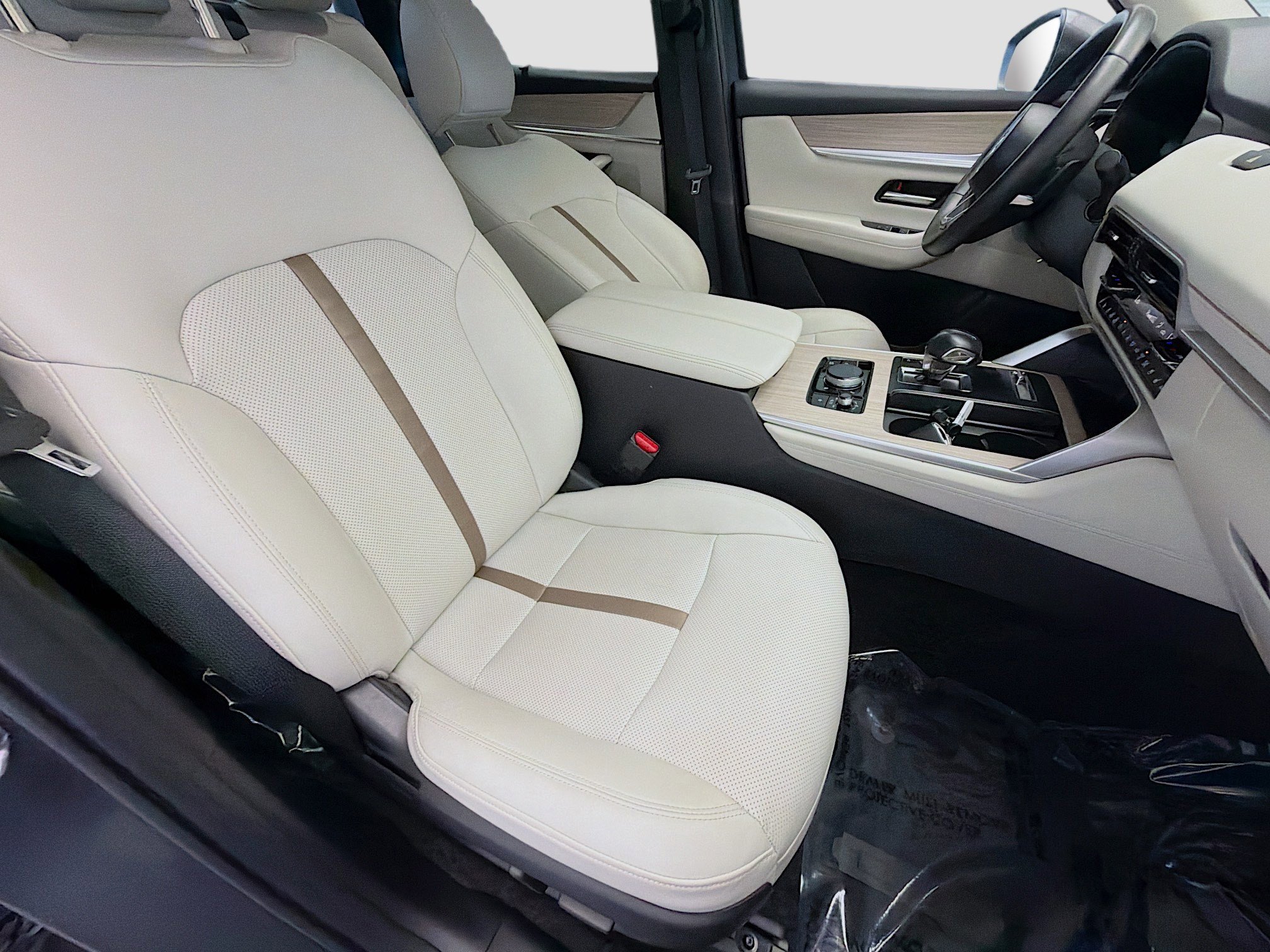 Used 2025 MAZDA CX-90 3.3 Turbo S w/ Premium Package image 16