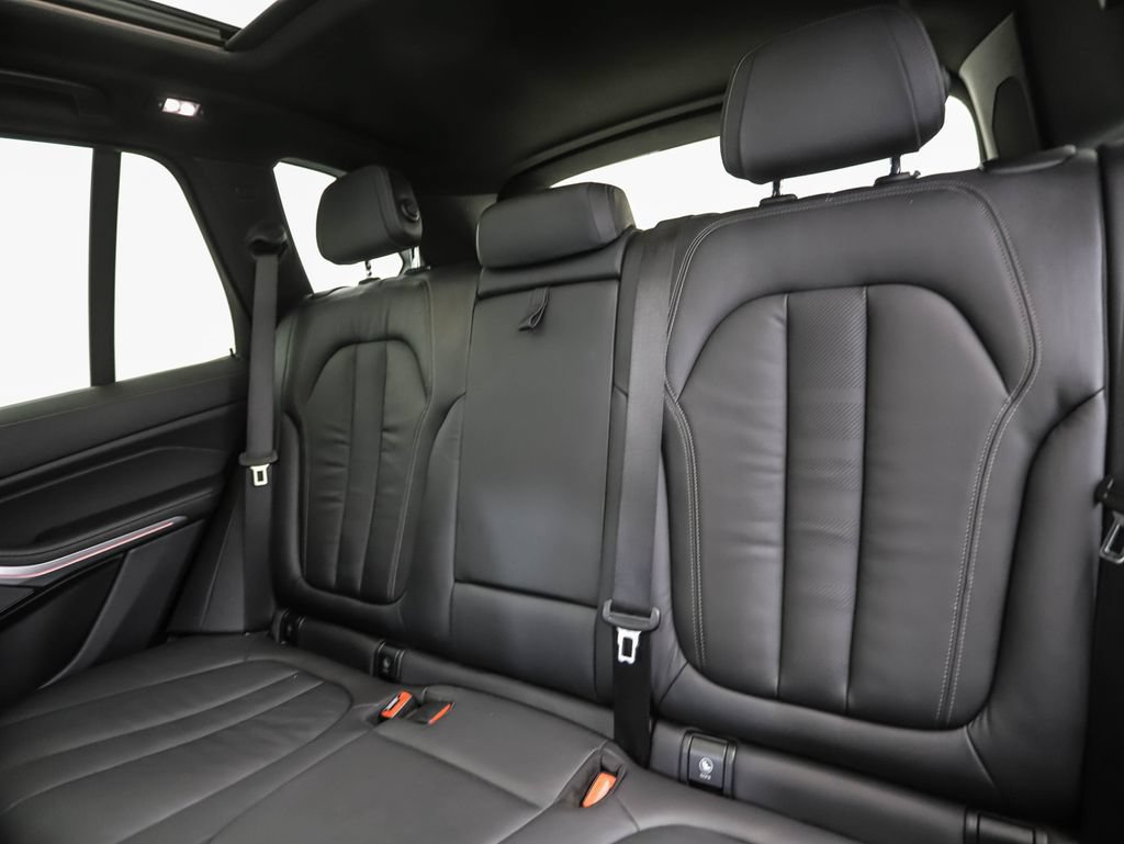 Used 2020 BMW X5 xDrive40i w/ Premium Package AWD/4WD image 23