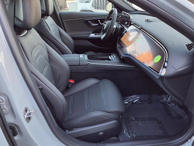 New 2026 Mercedes-Benz E 53 AMG e 4MATIC Sedan image 16