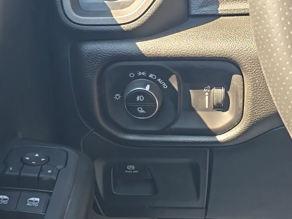 New 2026 RAM 1500 Classic Warlock AWD/4WD image 30