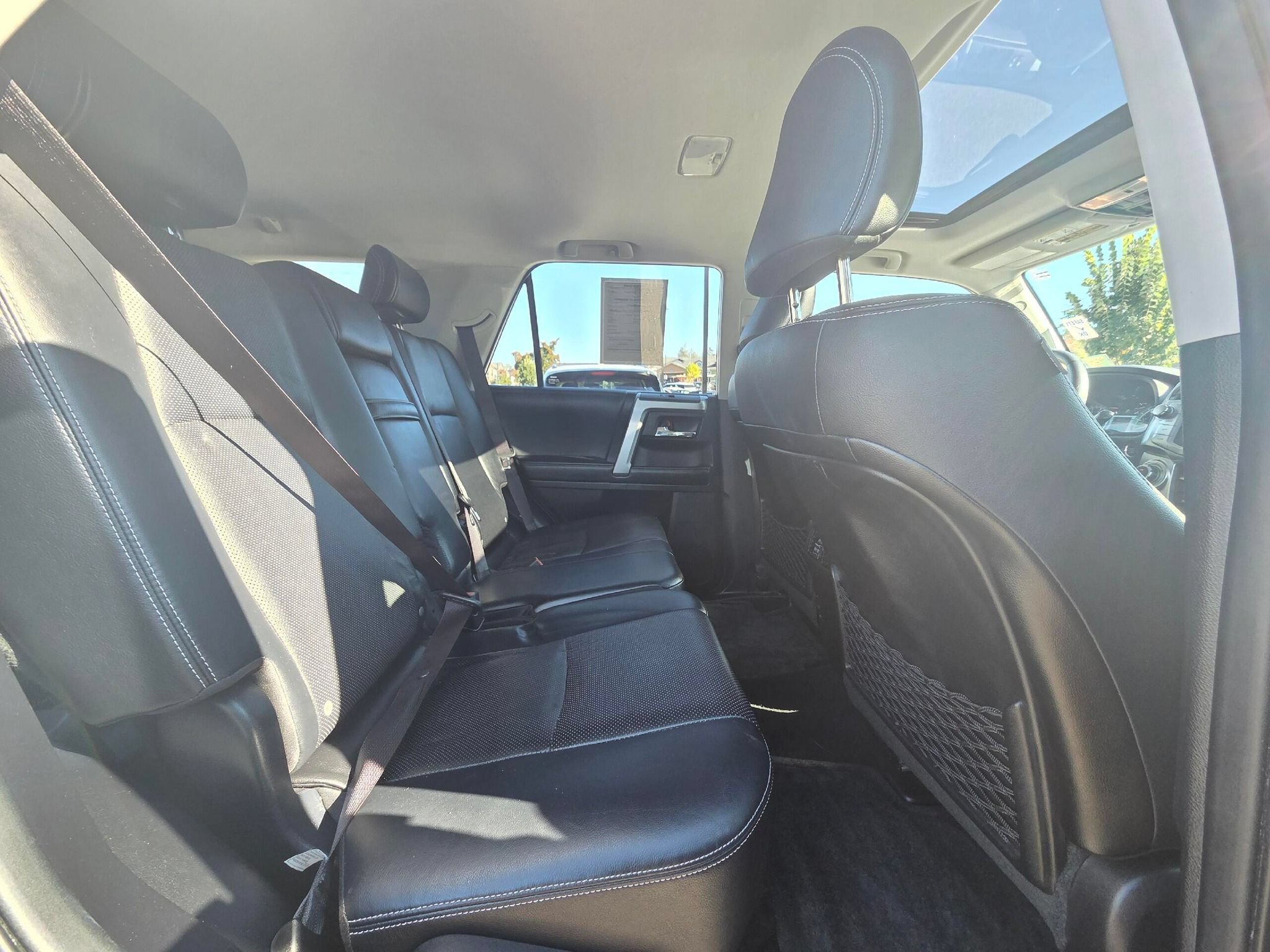 Used 2014 Toyota 4Runner Limited AWD/4WD image 29