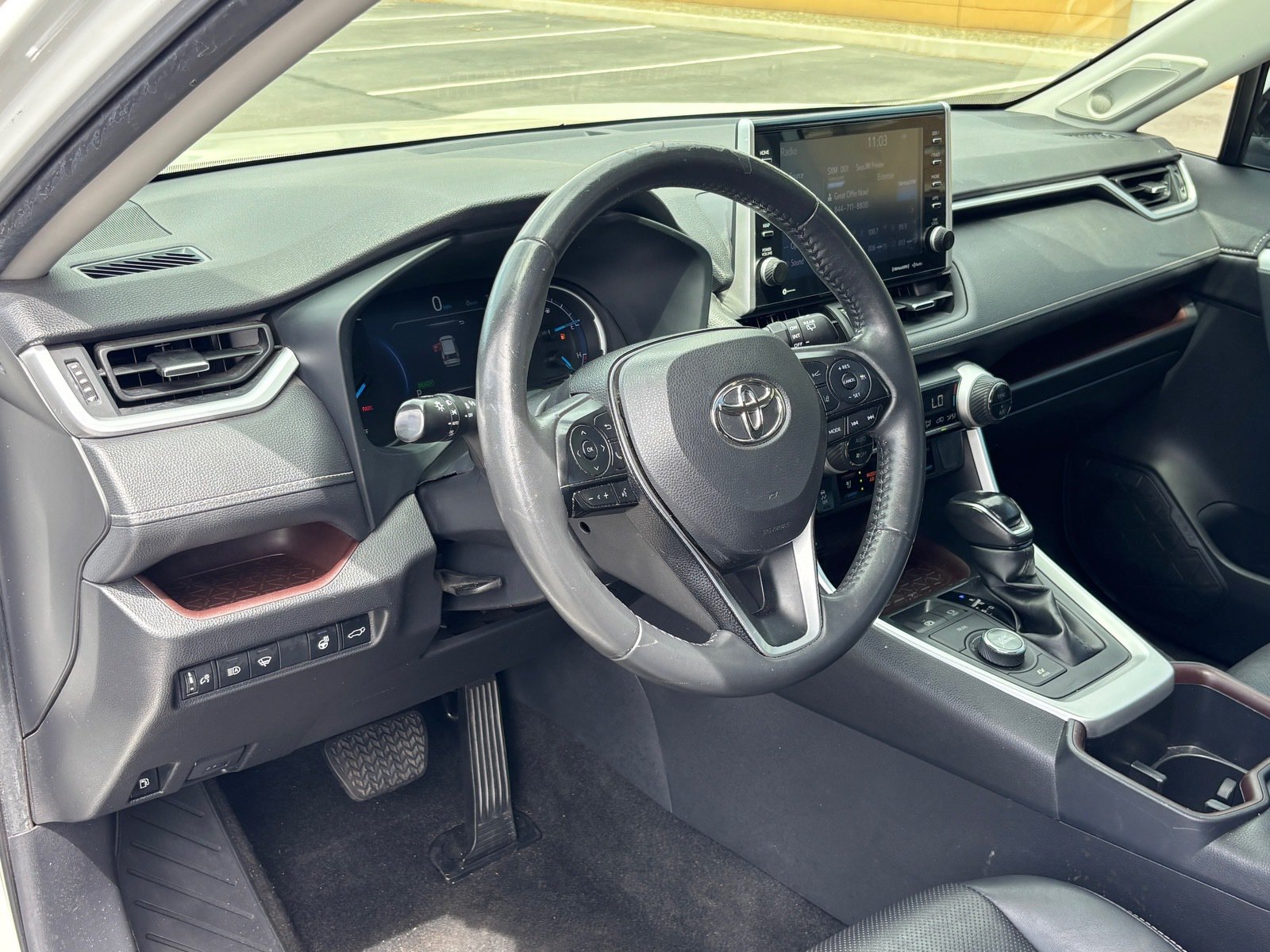 Used 2022 Toyota RAV4 Limited w/ Limited Grade Weather Package AWD/4WD image 21