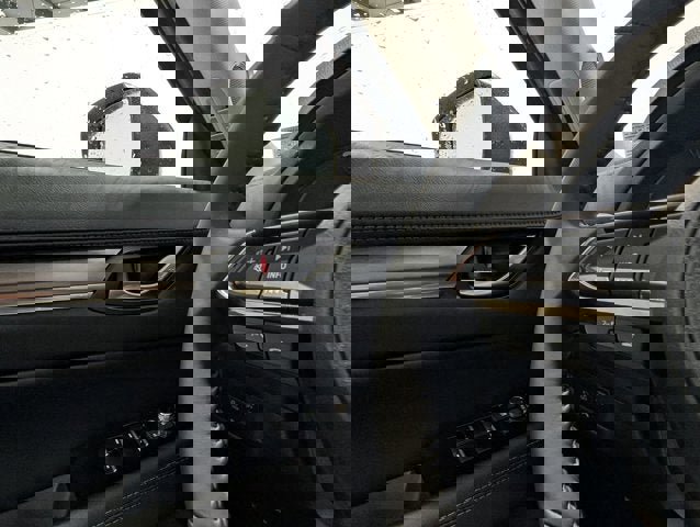 New 2025 MAZDA CX-5 AWD 2.5 S w/ Premium Plus Pkg image 30