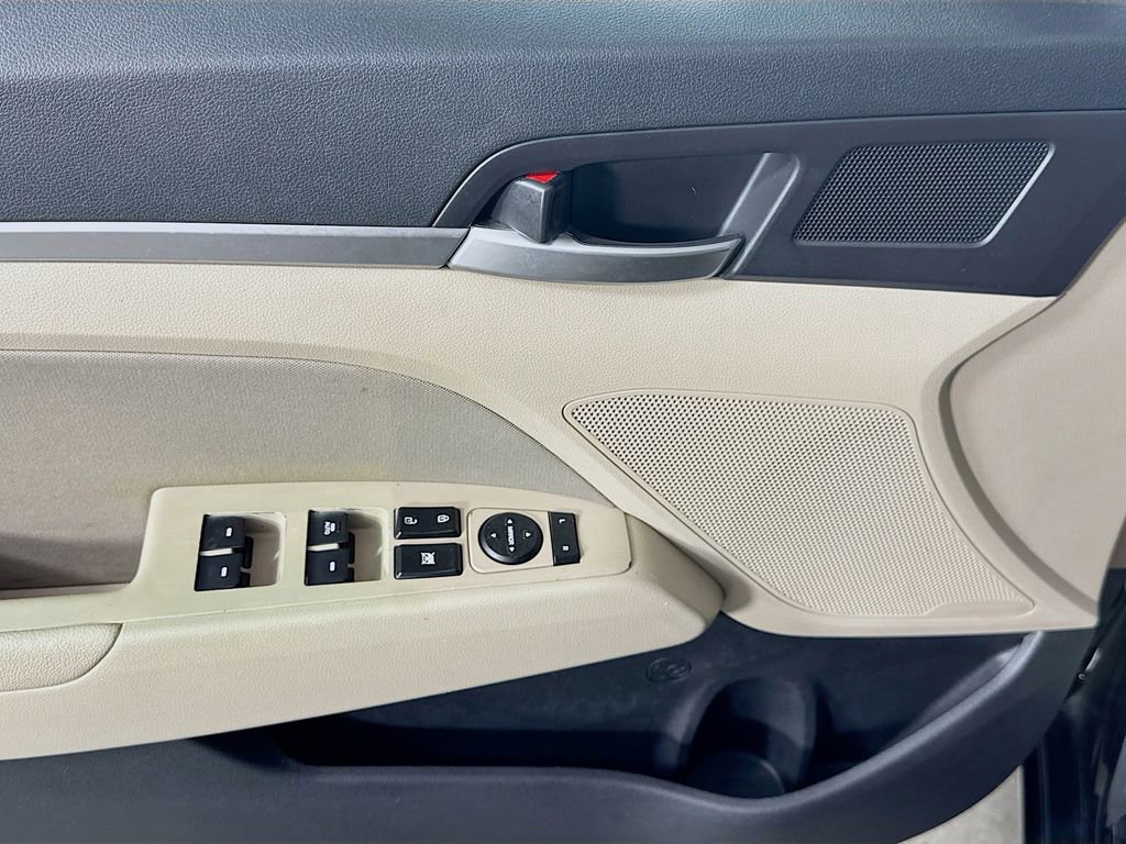 Used 2020 Hyundai Elantra SEL w/ Cargo Package (C1) image 37