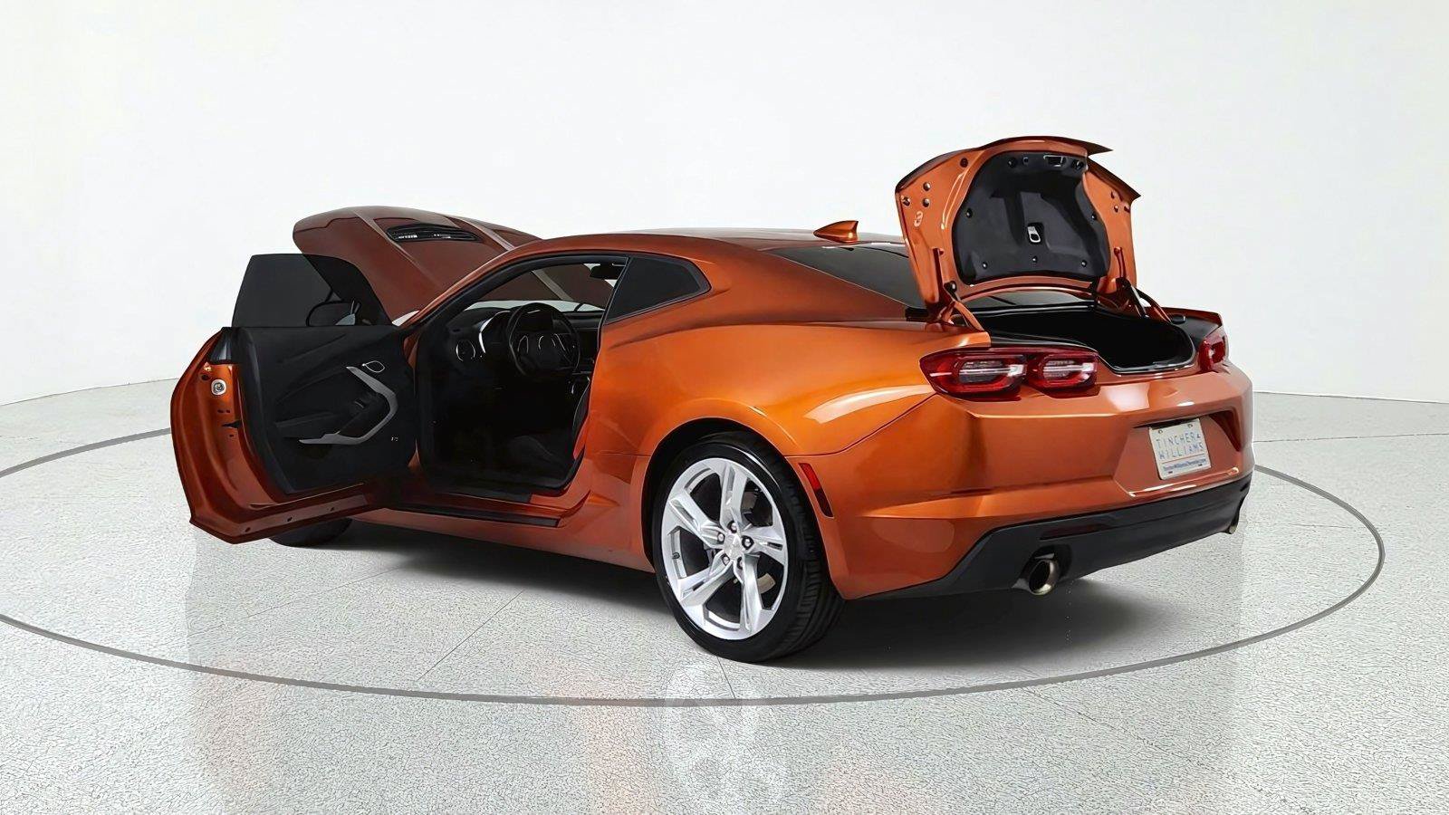 Used 2022 Chevrolet Camaro LT w/ Technology Package RWD image 12
