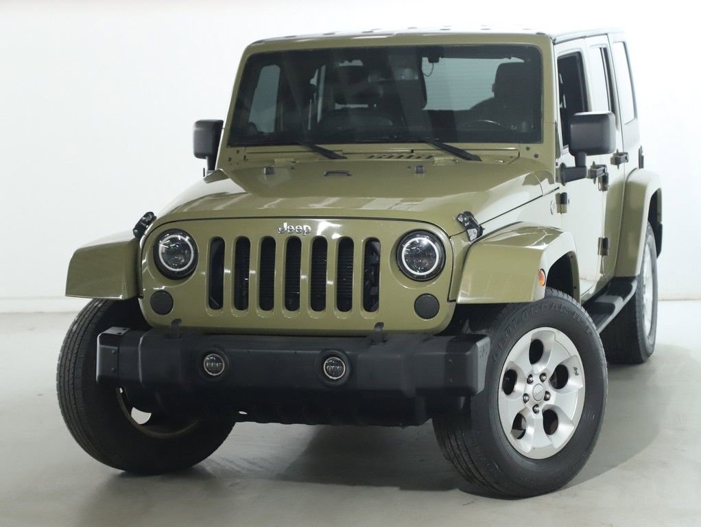 Used 2013 Jeep Wrangler Unlimited Sahara w/ Connectivity Group image 3