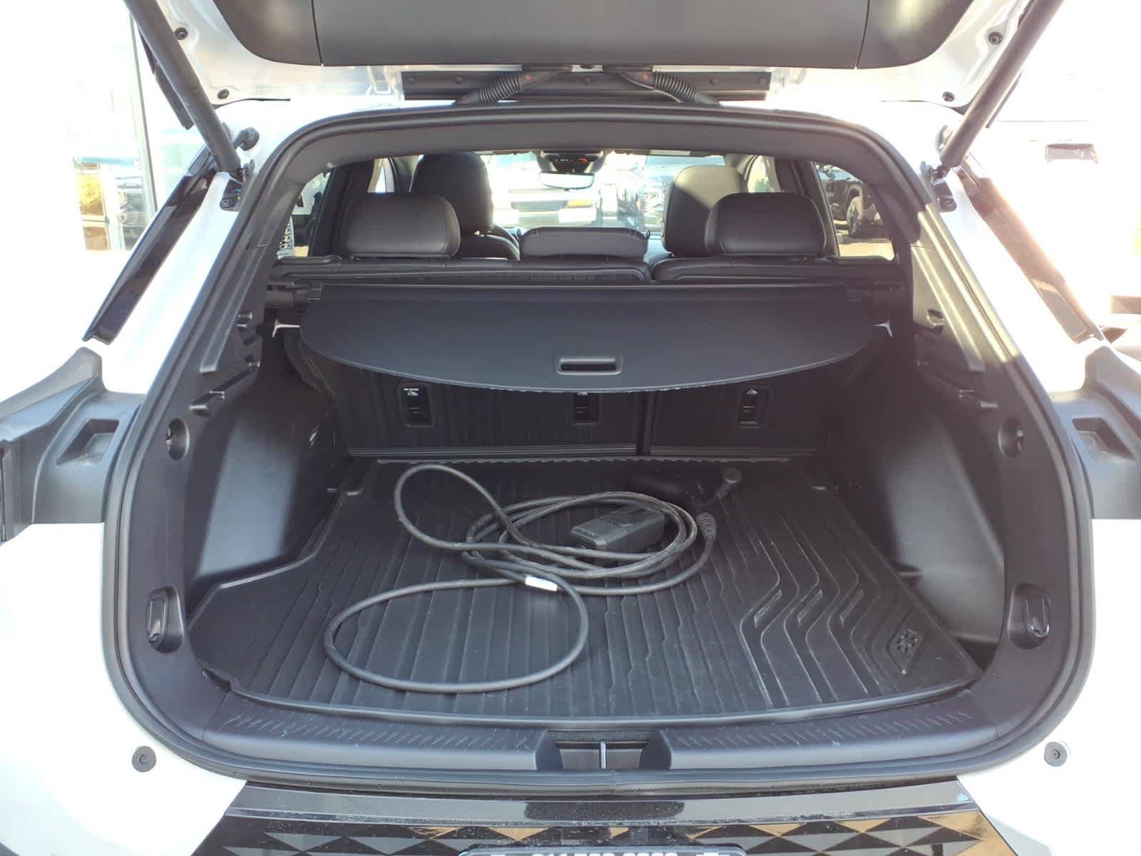 Used 2025 Chevrolet Equinox EV RS w/ Active Safety Package 3 AWD/4WD image 22