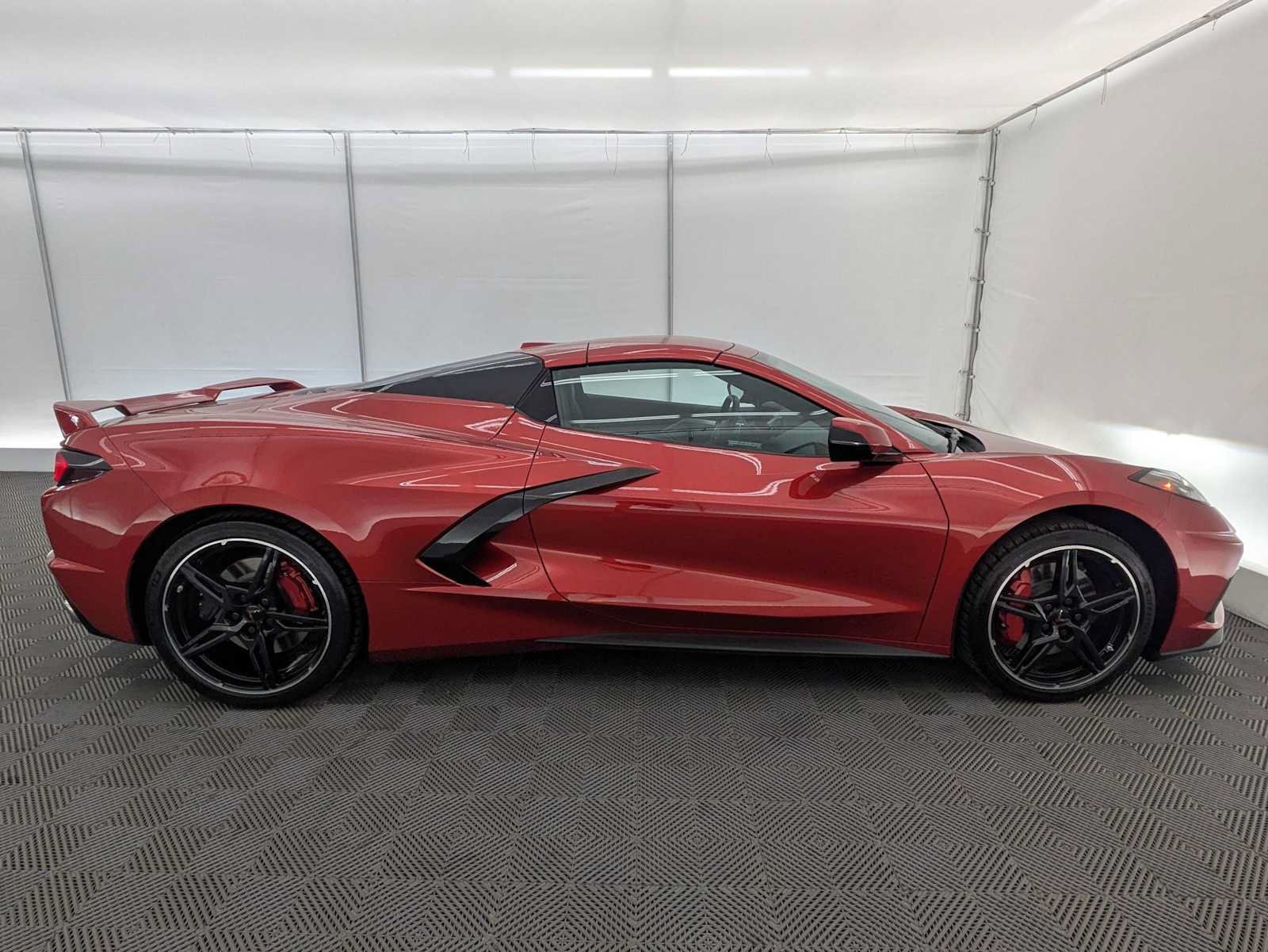 Used 2021 Chevrolet Corvette Stingray Premium Conv w/ Z51 Performance Package RWD image 7