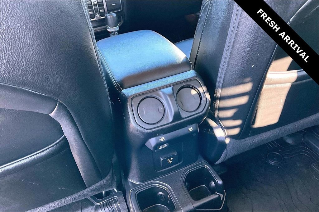 Used 2020 Jeep Gladiator Overland w/ LED Lighting Group image 11