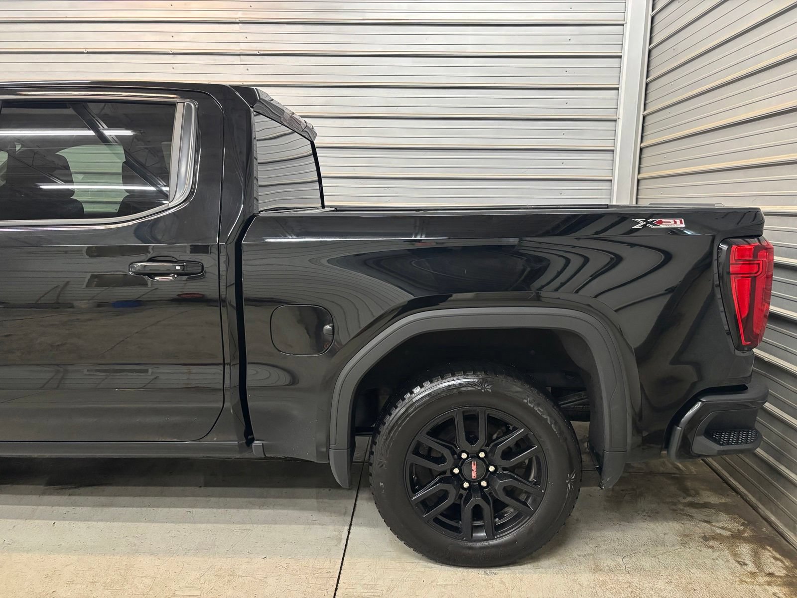 Used 2021 GMC Sierra 1500 Elevation w/ X31 Off-Road Package AWD/4WD image 5