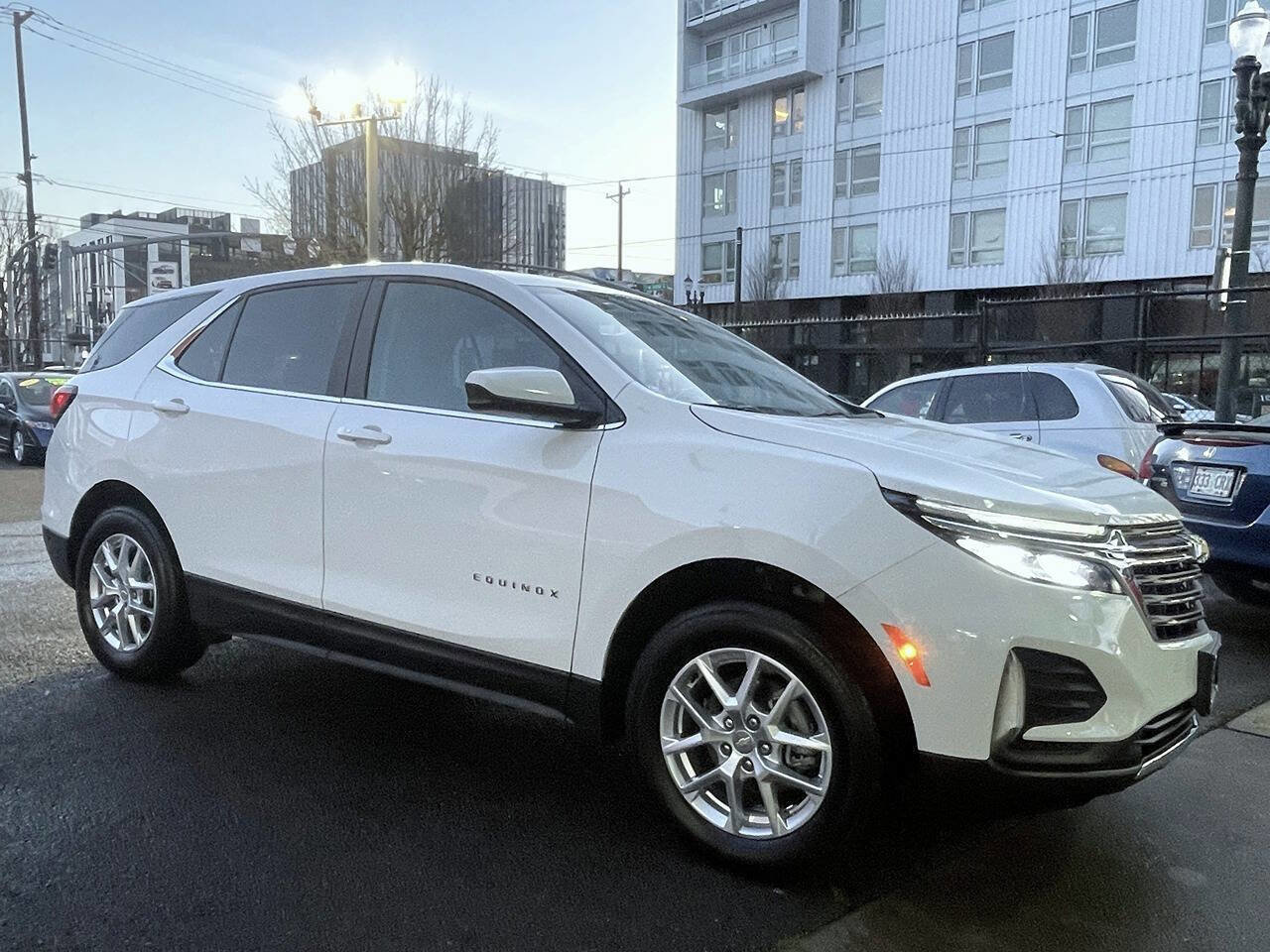 Used 2024 Chevrolet Equinox LT w/ Driver Convenience Package image 21