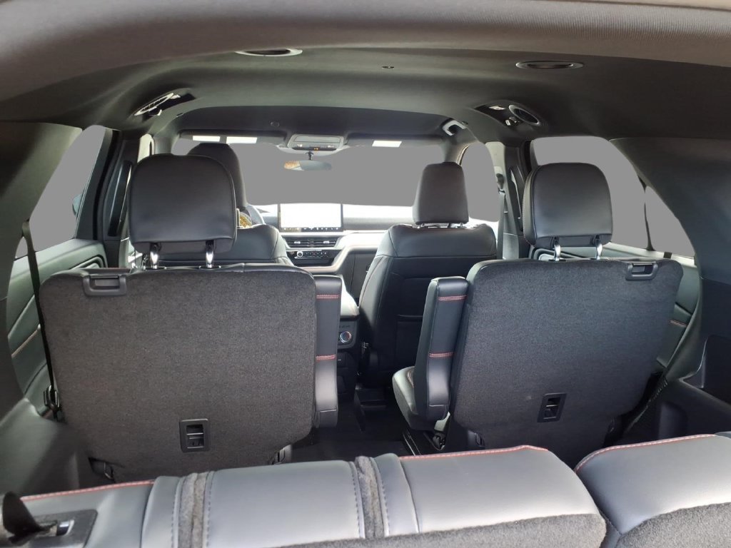 New 2027 Ford Explorer ST-Line AWD/4WD image 11