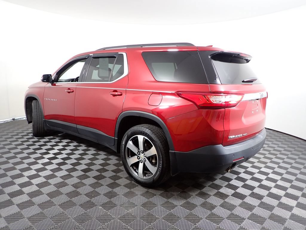 Used 2020 Chevrolet Traverse LT w/ LT Premium Package AWD/4WD image 12