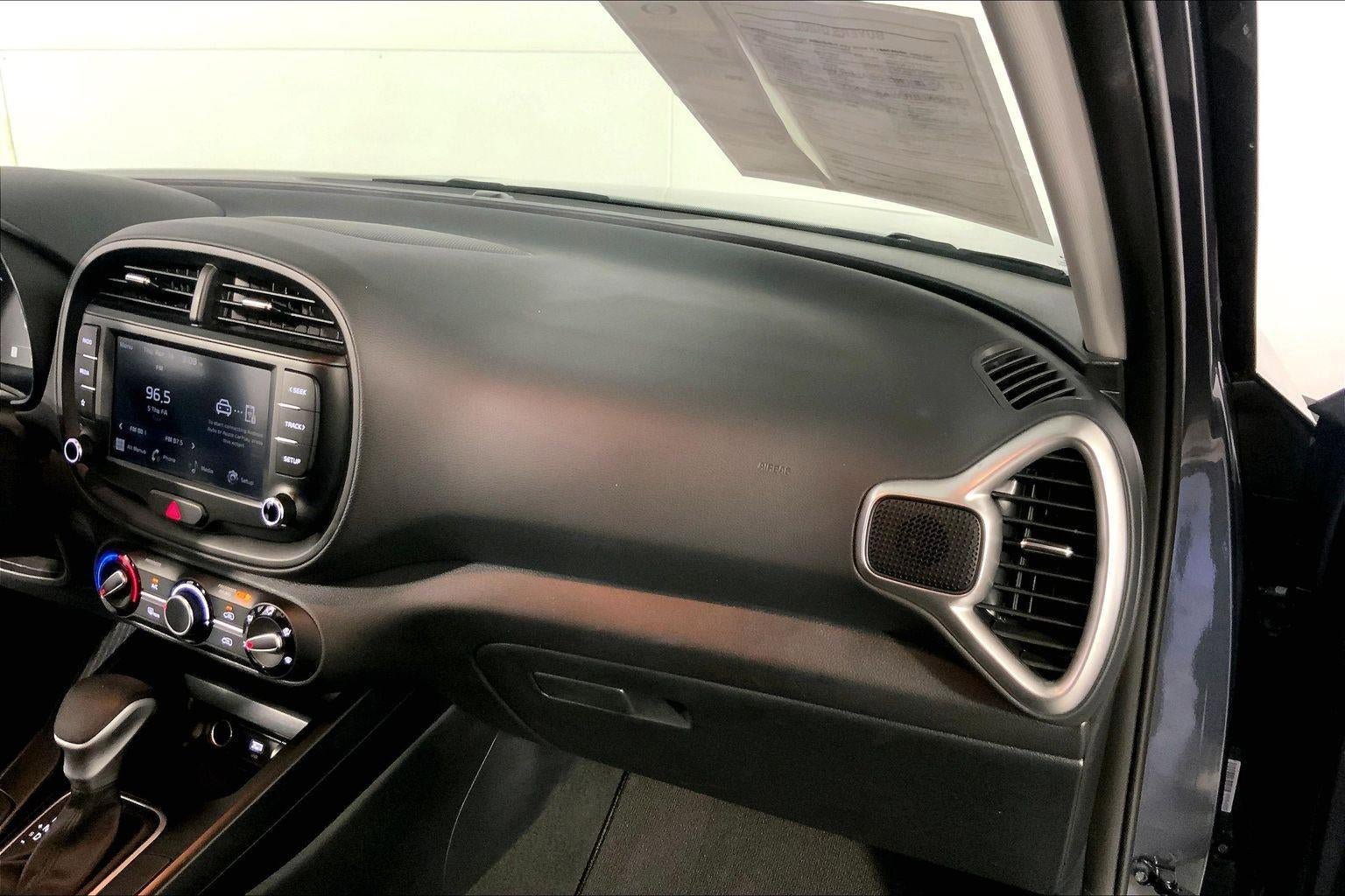 Certified 2025 Kia Soul LX image 16