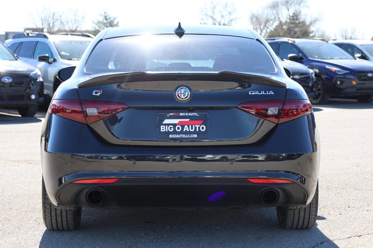 Used 2022 Alfa Romeo Giulia Ti image 10