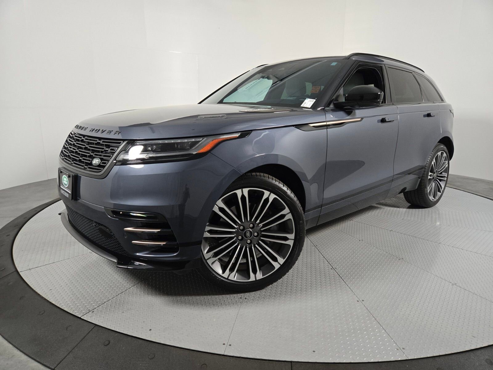 Used 2024 Land Rover Range Rover Velar Dynamic SE