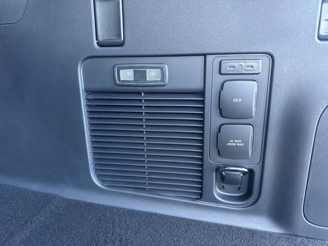 New 2025 Ford Expedition Max Platinum w/ Stealth Performance Package image 15