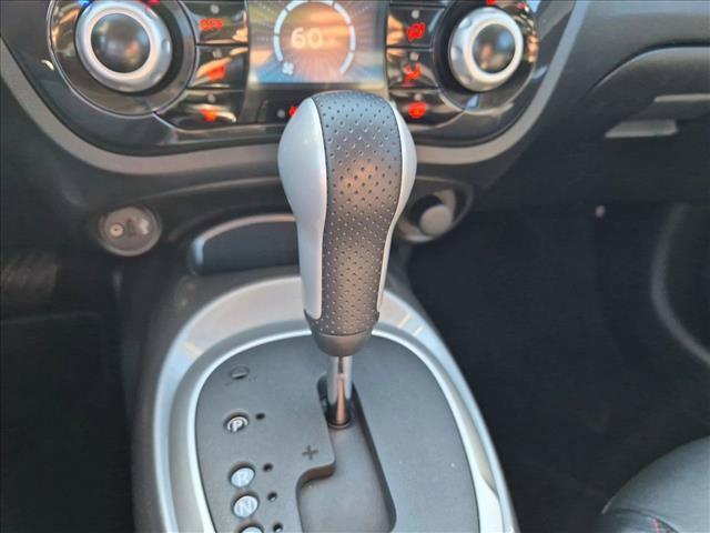 Used 2014 Nissan Juke SL w/ Premium Appearance Package FWD image 12