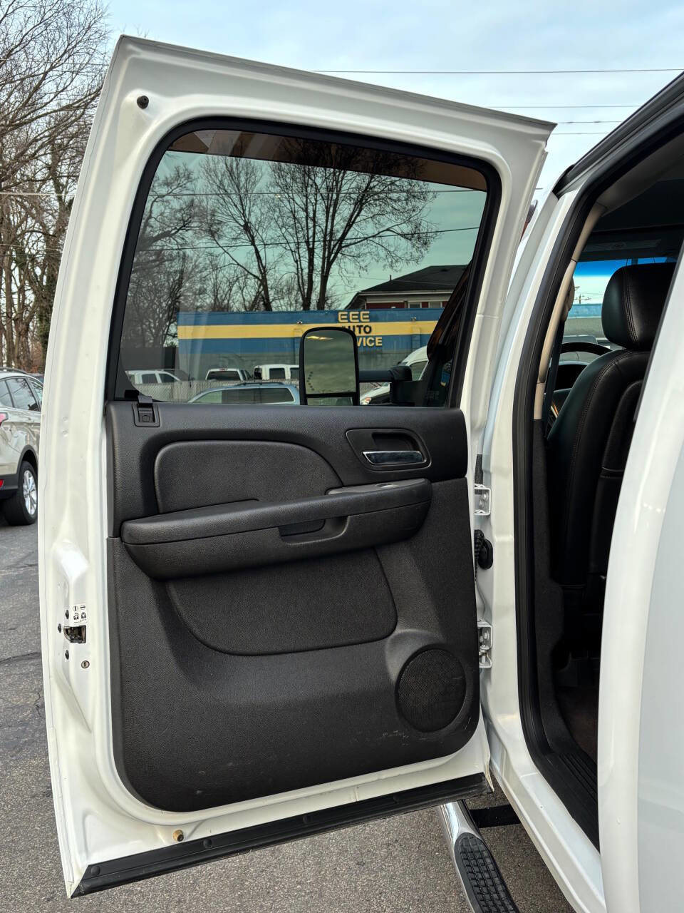 Used 2013 Chevrolet Silverado 3500 LTZ w/ LTZ Plus Package image 11