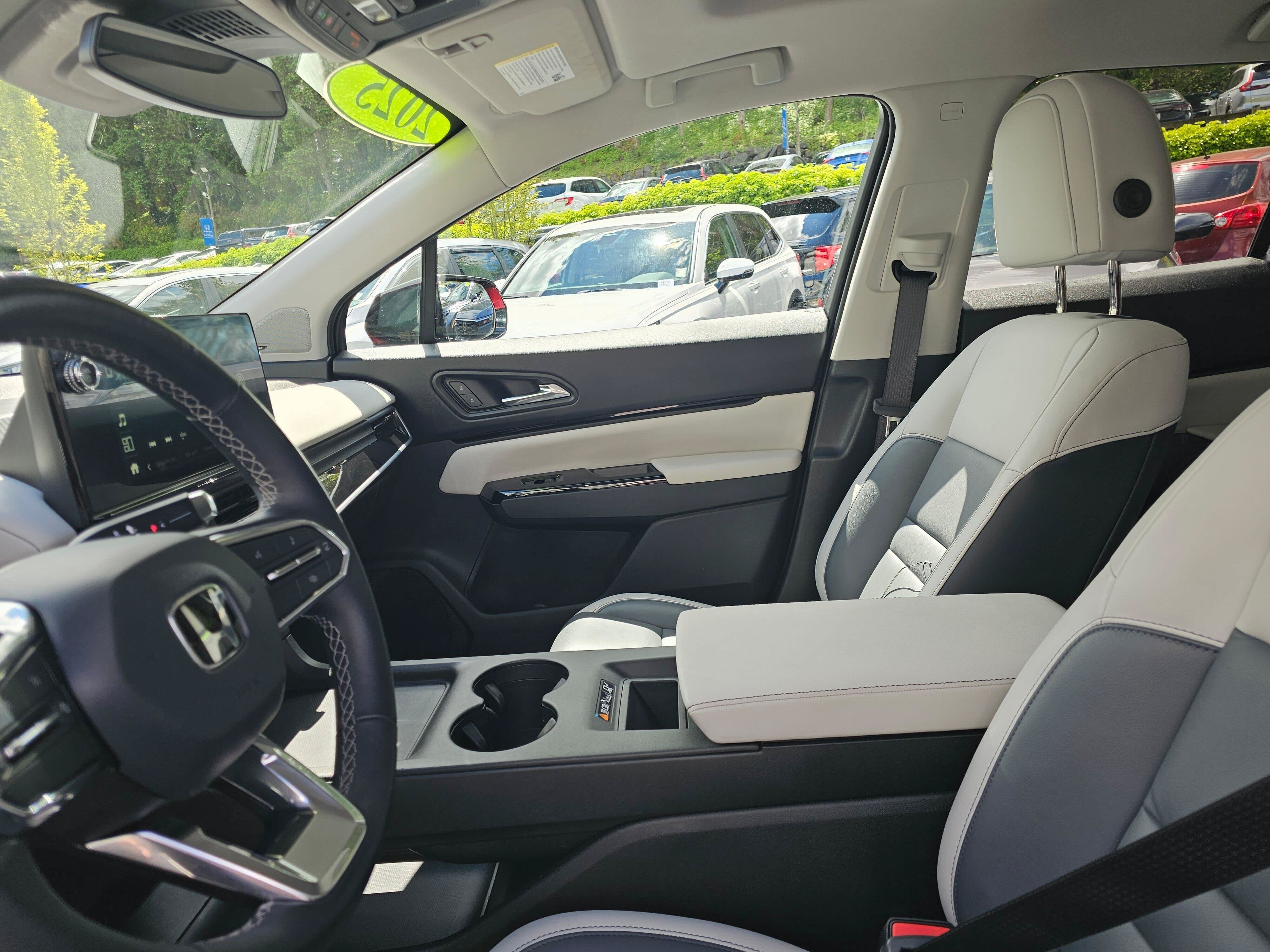 Used 2025 Honda Prologue Touring image 23