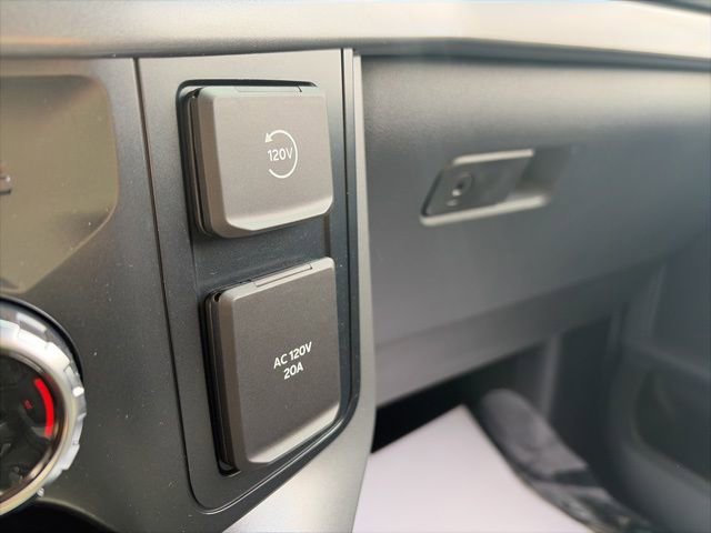 Used 2025 Ford F150 XLT w/ Equipment Group 302A MID AWD/4WD image 26