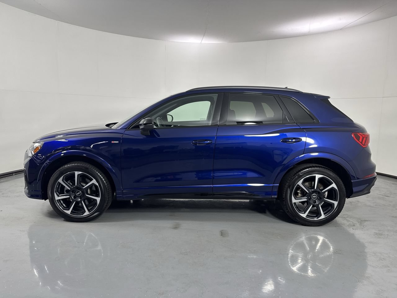 Used 2025 Audi Q3 2.0T Premium Plus w/ Premium Plus Package AWD/4WD image 30