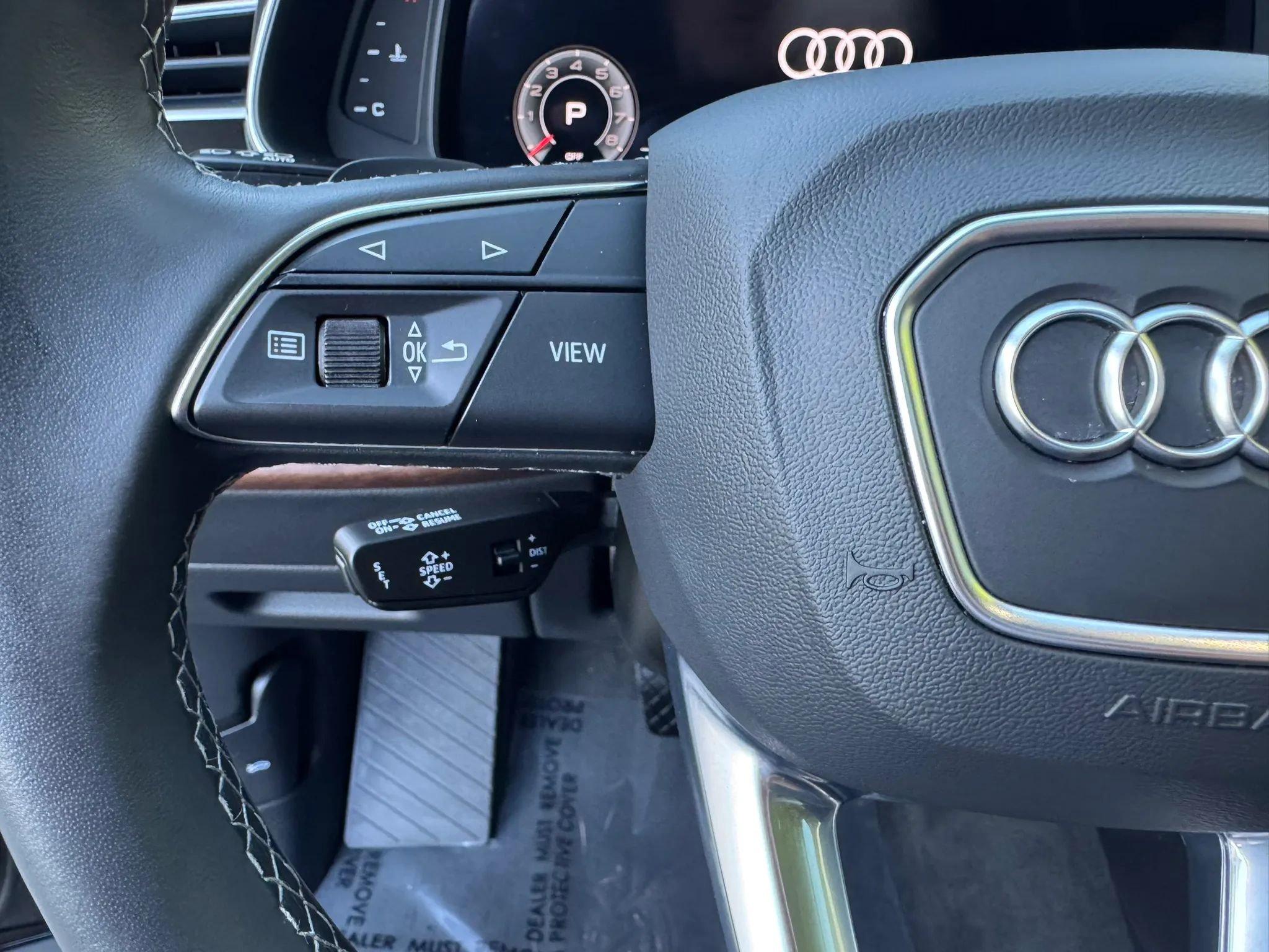 Used 2022 Audi Q8 Premium Plus AWD/4WD image 27