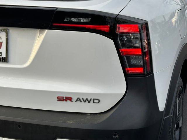 Used 2025 Nissan Kicks SR AWD/4WD image 15