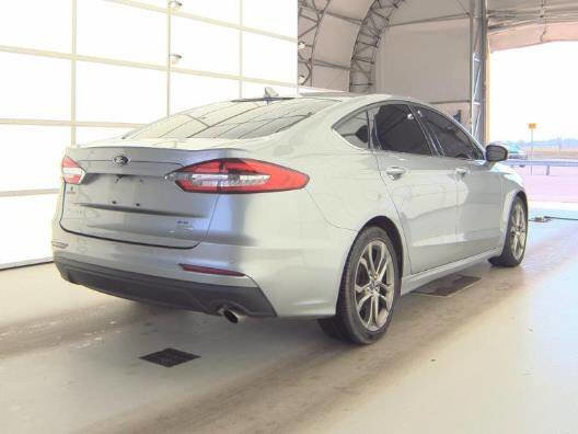 Used 2020 Ford Fusion SEL FWD image 2