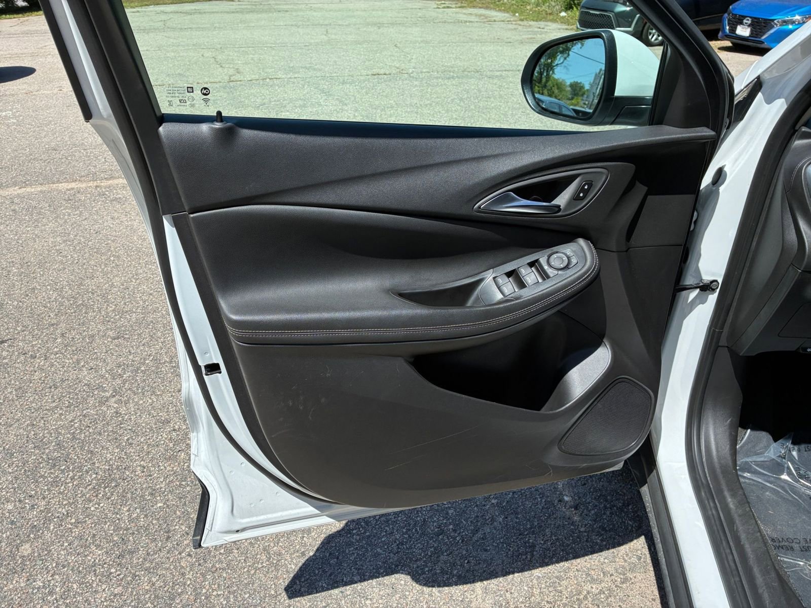 Used 2025 Buick Encore GX Preferred image 18