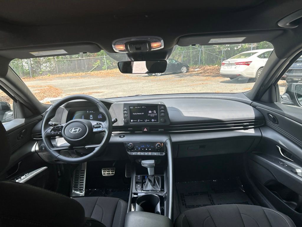 Certified 2026 Hyundai Elantra SEL Sport Premium FWD image 28