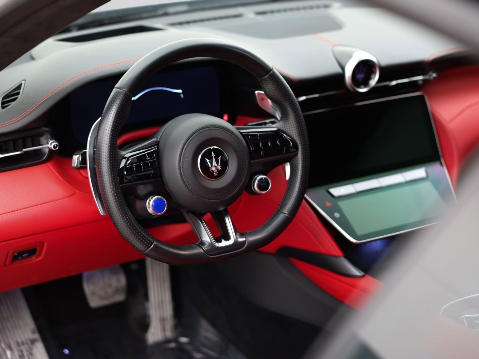 Used 2024 Maserati GranTurismo Trofeo AWD/4WD image 31