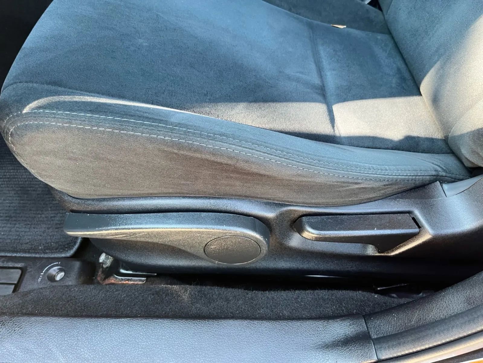 Used 2011 Subaru Impreza 2.5i AWD/4WD image 15