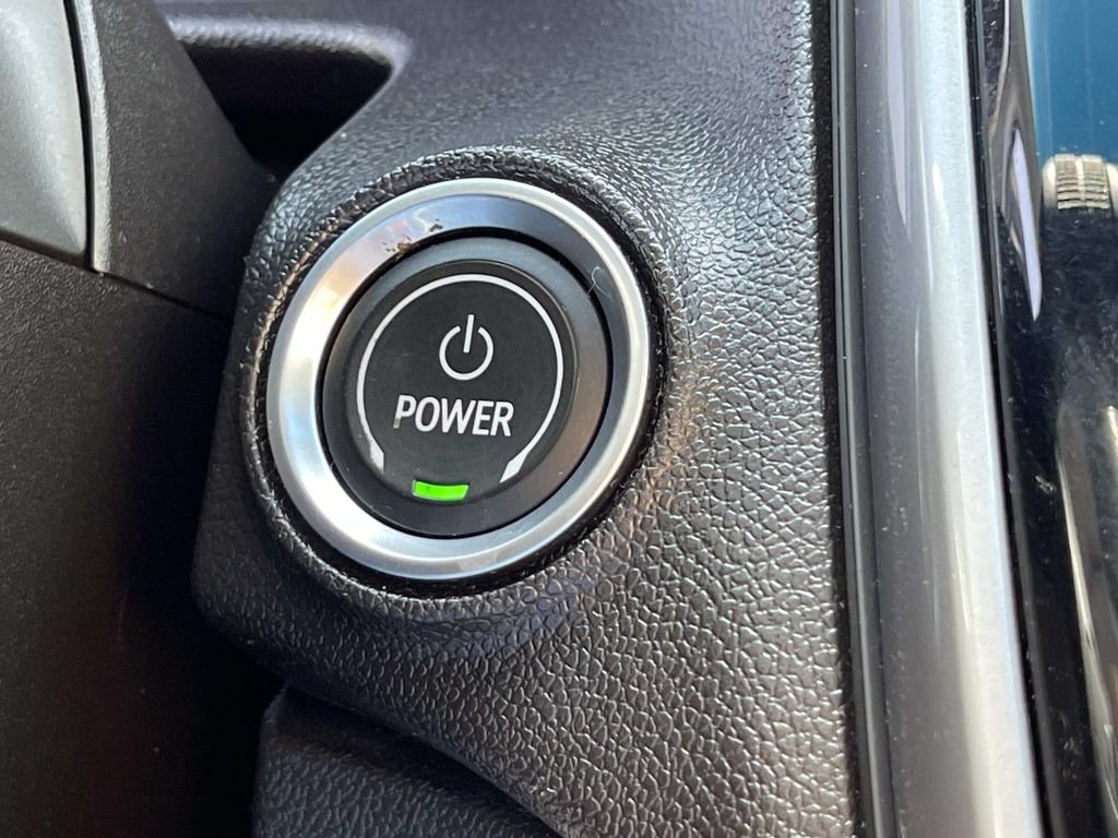 Used 2023 Chevrolet Bolt LT FWD image 25