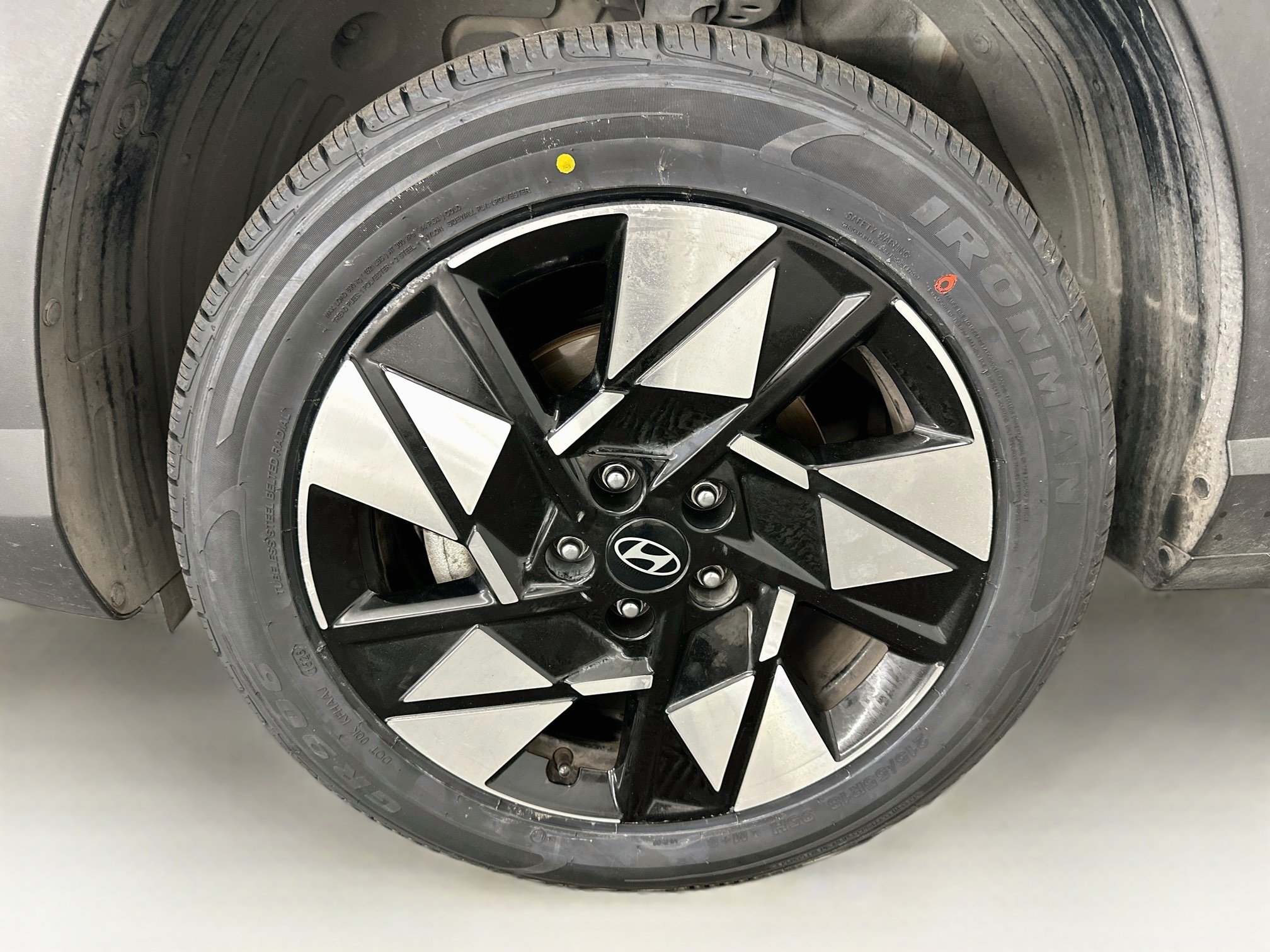 Used 2025 Hyundai Kona SEL AWD/4WD image 35