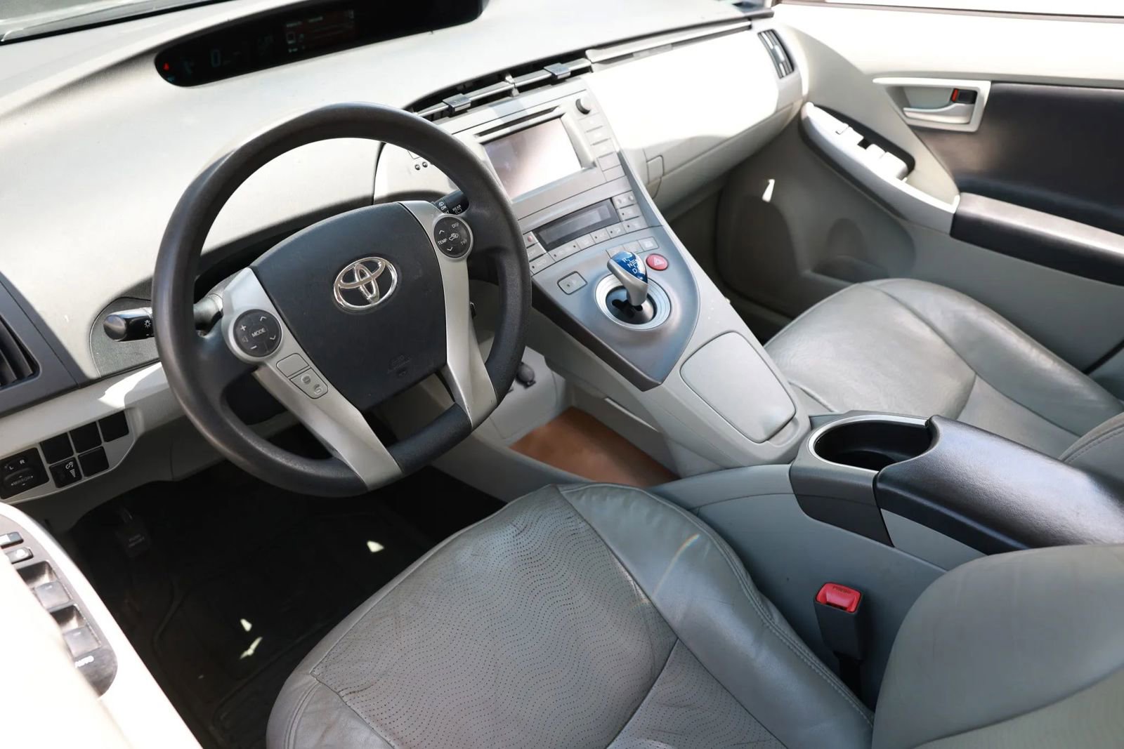 Used 2012 Toyota Prius Two FWD image 18