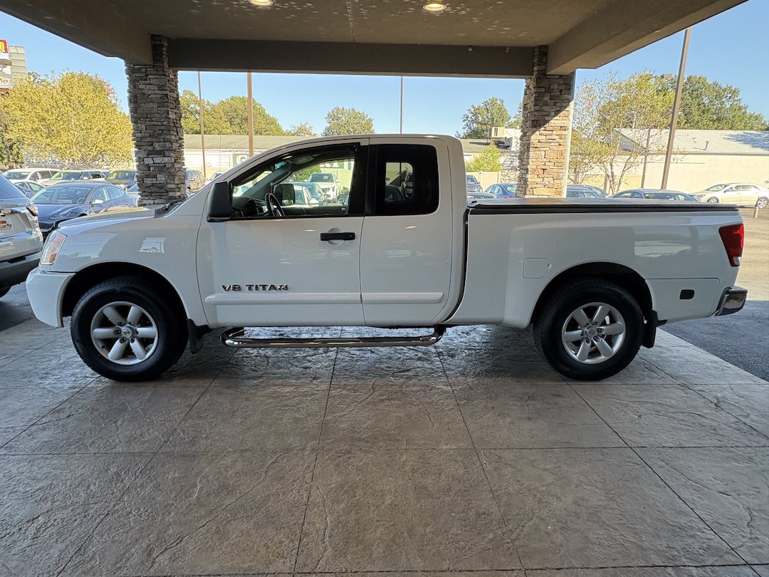 Used 2008 Nissan Titan SE RWD image 9