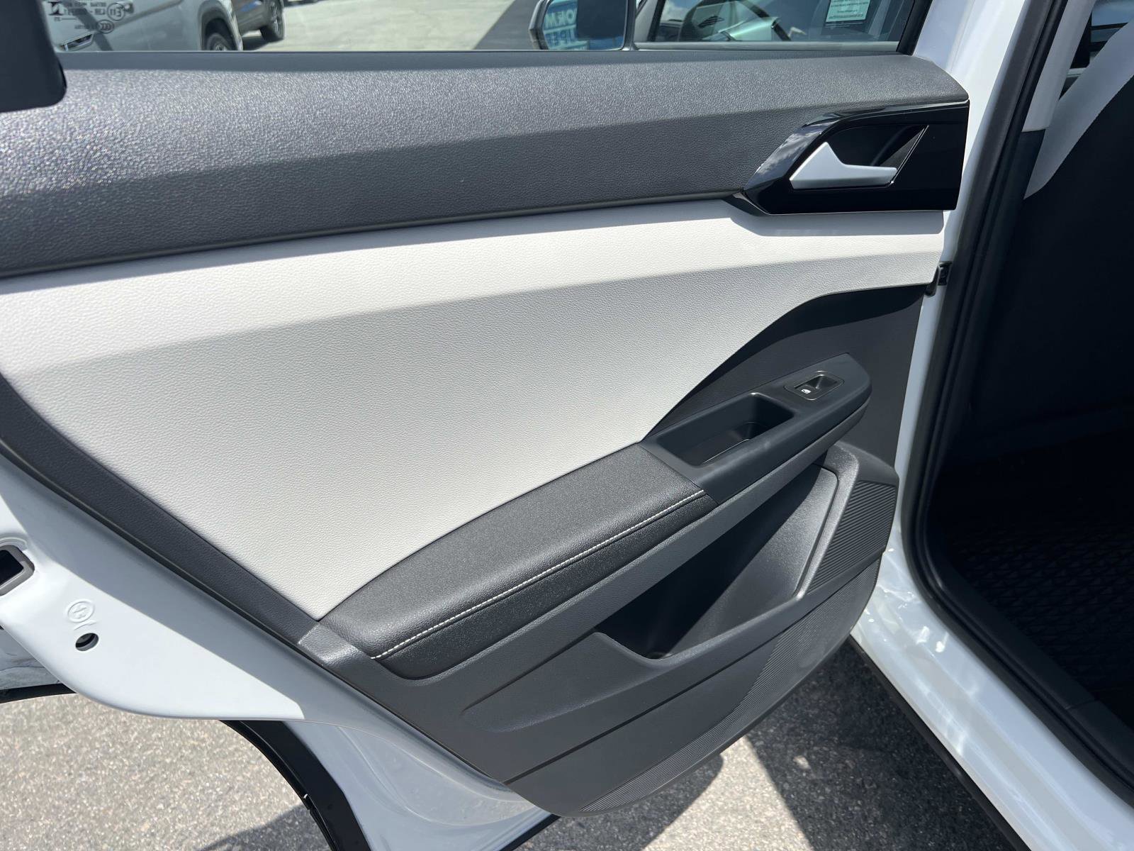 Used 2025 Volkswagen Taos S image 19