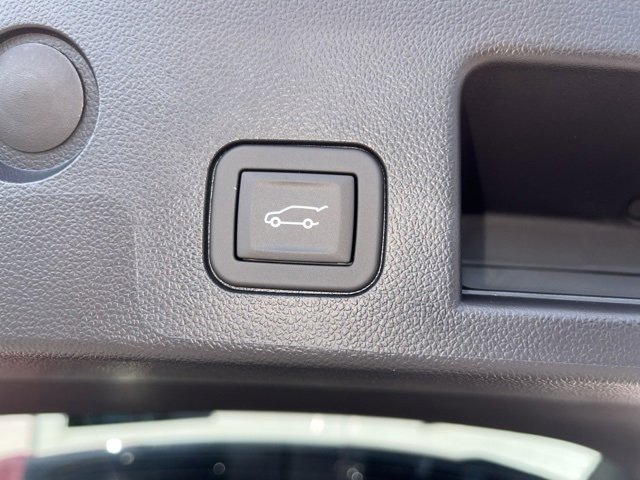 New 2026 Chevrolet Equinox LT w/ Convenience Package II image 13