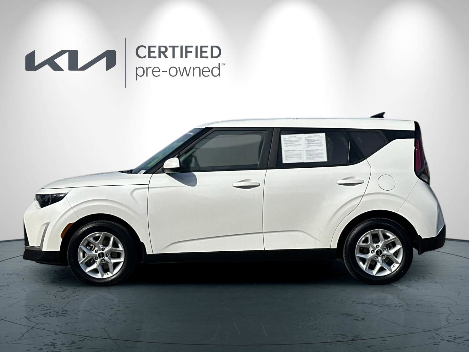 Certified 2023 Kia Soul LX w/ LX Technology Package image 7