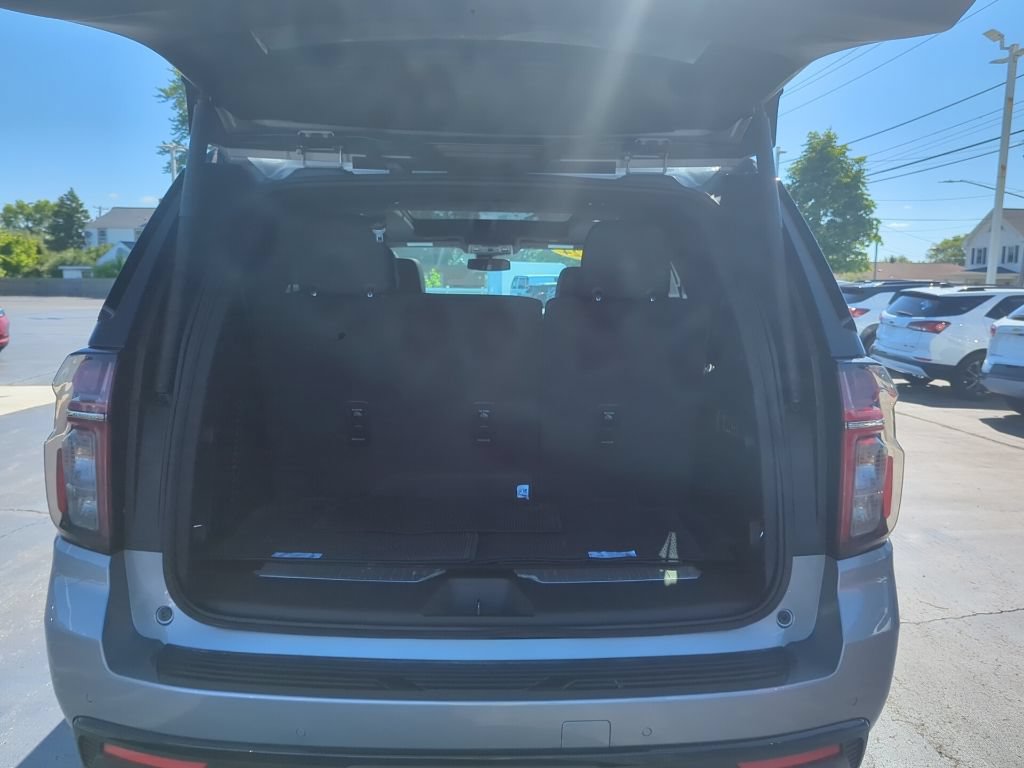 Certified 2024 Chevrolet Tahoe RST w/ Luxury Package AWD/4WD image 16
